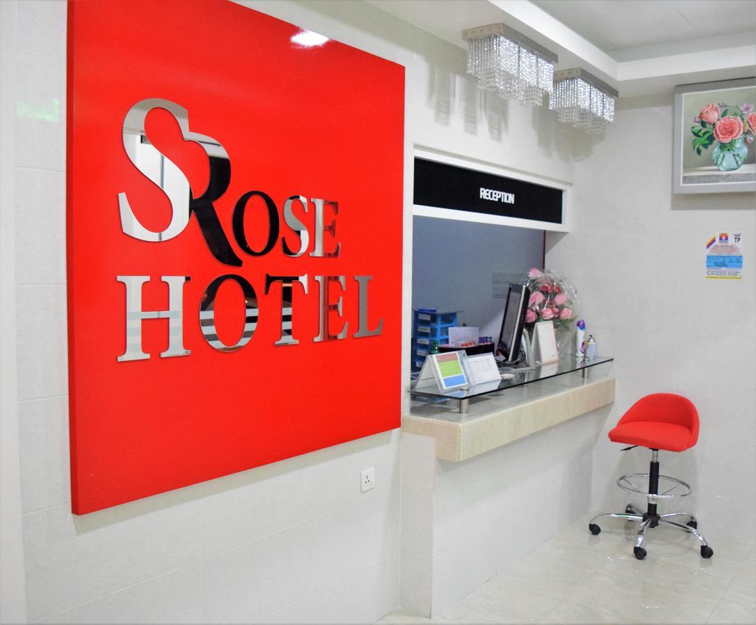 S Rose Hotel Sepang Esterno foto